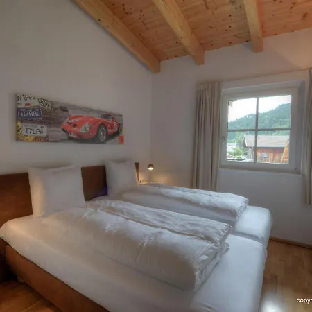 アパート & Golf By *